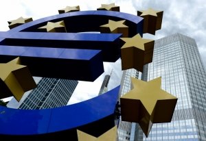 Грекийн облигацийг зээлийн барьцаанд авахгүй