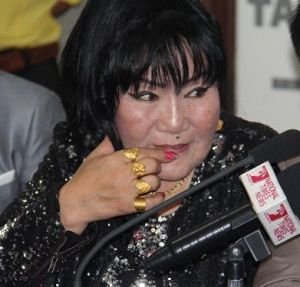 Удган Замандын арван хурууны алтан гоёл