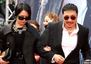 Жүжигчин Эби аав болно