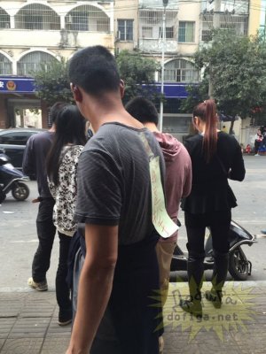 Хулгайч, гэрэл зурагчин хоёрыг хайж байна