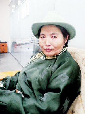 Ё.Батжаргал: Эхийнхээ хэвлийд гурван жил тээгдсэн гэхээр хүмүүс итгэдэггүй юм