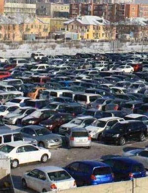 Хотын даргын амьдралд нийцэхгүй шийдвэр иргэдийг бухимдуулж байна