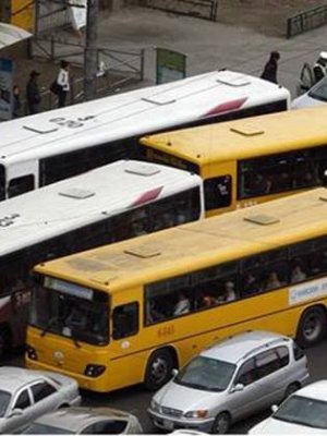 Нийтийн тээврийн хэрэгслийн жолооч нар сахилга хариуцлагаа дээшлүүлэх хэрэгтэй байна