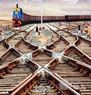 Эрдэнэт-Овоотын уурхай чиглэлийн төмөр зам баригдах нь ээ