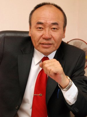 Д.Эрдэнэбат: Хоёр сая тонн нефть боловсруулах үйлдвэр барина