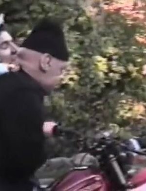 Галзуу халловины хувцас