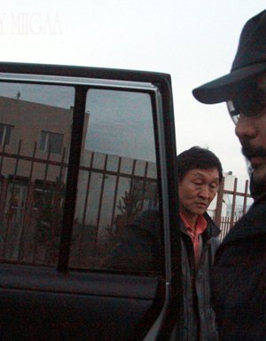 Ерөнхий сайдын зөвлөх асан Л.Гансүх хуруугаа тайруулжээ