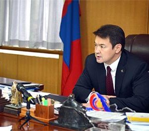 Ноён уулыг хөндөхгүй, ухахгүй гэдгийг Ерөнхий сайд мэдэгдэв