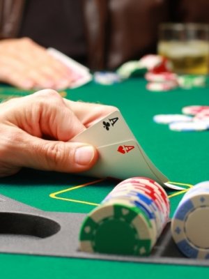 Казиногийн тухай хуулийг долоо хэмжиж, нэг огтолъё