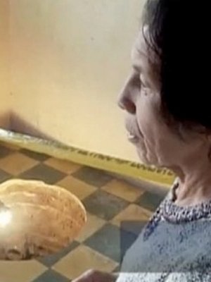 Орон доороос гарч ирсэн хачирхалтай зүйлс