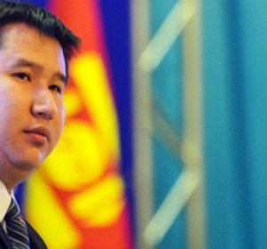 Хүргэн Дэнзэн гэж хэн юм бэ?