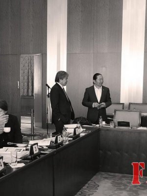 Хөгжих үү, эс хөгжих үү