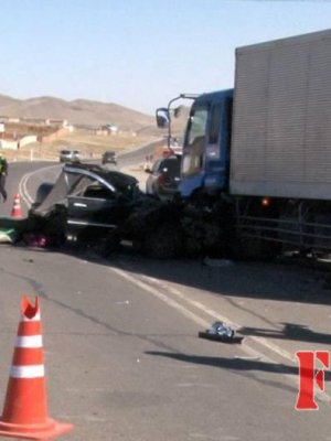 Ноцтой осол гарч гурван хүн амь үрэгдлээ