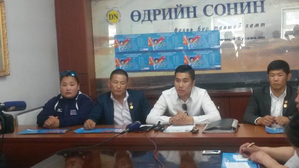 Б.Батцэцэгийн хагалгаанд 20 гаруй сая төгрөг шаардлагатай байна