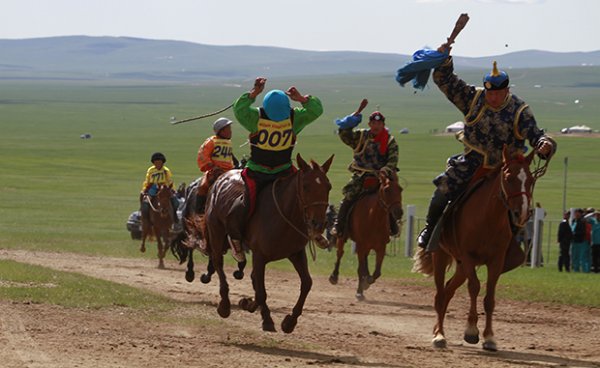 Ардын хувьсгалын 94 жилийн ойн баяр наадам өнөөдөр эхэлж байна
