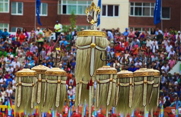 Чингисийн талбайн баруун, зүүн талын замыг хаана