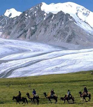 Таван уулчны цогцосыг олжээ