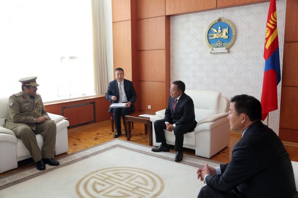 Катарын Батлан хамгаалахын сайд Монгол Улсын Ерөнхийлөгчид бараалхав