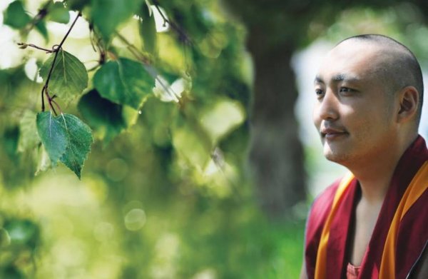 Эрдэнэзуу хийдийн Хамба лам Х.Баасансүрэн: Ухаантай хүн л уучлалт гуйдаг юм