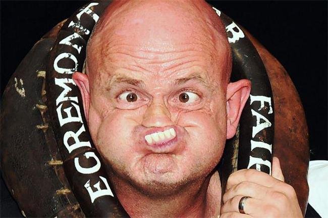 Хамгийн царай муутай хүнийг тодруулав