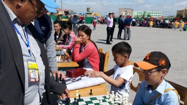 Дорнодын өсвөрийн шатарчид дэлхийд чансаа дээгүүр байна