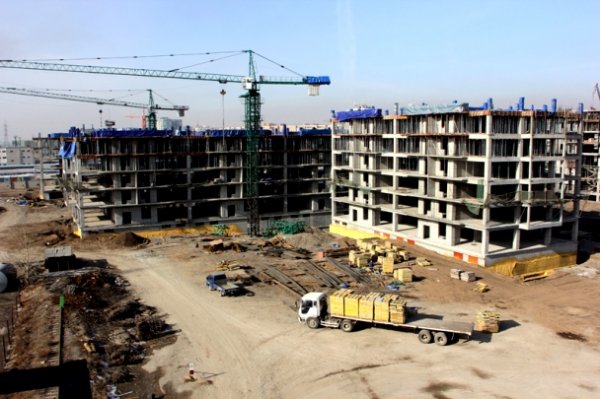 Барилга дээр ажиллаж байсан Туркууд монголчуудыг зоджээ