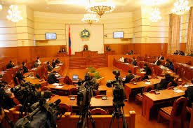 Өршөөлийн хуульд нэмэлт өөрчлөлт оруулах асуудлыг хойшлууллаа