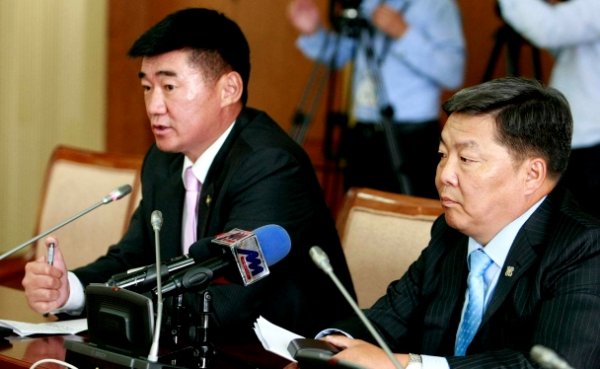 МАН-ын бүлэг: Ерөнхий сайдад шаардлага хүргүүлнэ