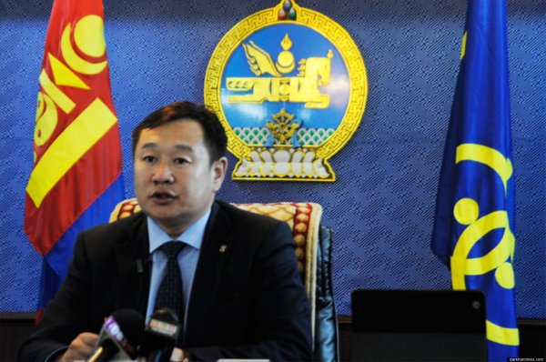 Дарханы Засаг дарга асан С.Насанбат их хэмжээний авлига авсан хэргээр хоригджээ