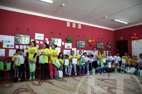 “Энэрэл” төвийн хүүхдүүд мөрөөдлийн аялалд гарлаа