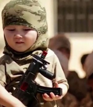 “ИСЛАМЫН УЛС” ХҮҮХДҮҮДИЙГ АМИА ЗОЛИОСЛОГЧ БОЛГОН БЭЛТГЭЖ БАЙНА