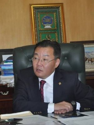 Г.Баярсайхан: Цалинг нэмдэггүй юм гэхэд хасах тухай яриа байж болохгүй