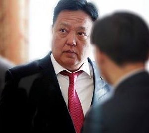 А.ГАНСҮХ НОЦТОЙ МЭДЭГДЭЛ ХИЙЖ ЭХ ОРНООС УРВАГЧДЫГ ЗАРЛАЛАА