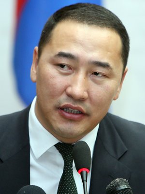 Ж.Мөнхбат: Монголын улс төрд завшилцал биш зөвшилцөл хэрэгтэй