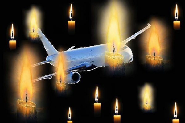 Осолдсон онгоцонд нэг гэр бүлийн гурван үеийнхэн байжээ