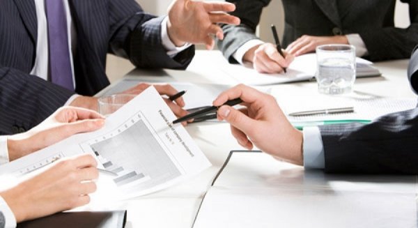 Хөрөнгө оруулагчид нийтийн хоол, гадаад худалдааны салбарыг сонгожээ