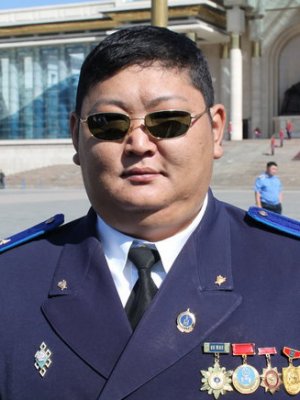 Хар тамхины хэрэгт холбогдсон прокурорыг шүүнэ