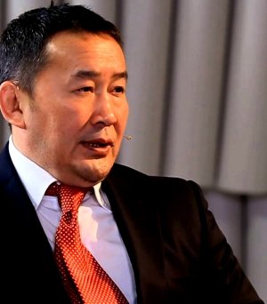 Х.Баттулга эх оронч уу, луйварчин уу