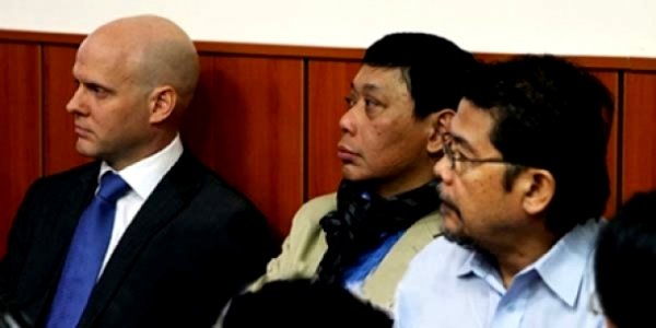 Жастин Капла нарыг уучлаад нэг жил болж, тэд хохирлоо барагдуулсан уу