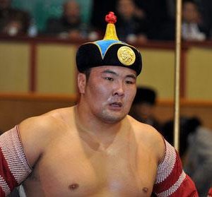 П.Бүрэнтөгс арслан сар шинийн барилдаанд зодоглохгүй