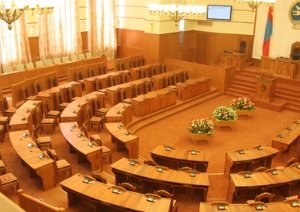 Олонх ирцээ бүрдүүлж чадсангүй