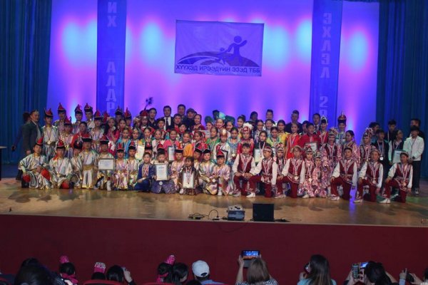 “Их алдрын эхлэл” наадмын гранприг бүжгийн “Хүннү” хамтлаг хүртлээ