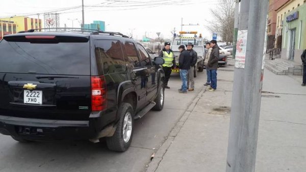 “Босоо хөх Монгол”-ын залуусыг 461-дүгээр хорих руу авч явжээ