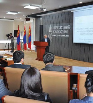 Улаанбаатар хотын хөрсний бохирдол аюултай төвшинд хүрчээ