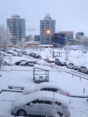 Цасан болон шороон шуурга шуурч, хүйтрэхийг онцгойлон анхааруулж байна