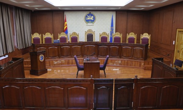 Үндсэн хуулийн уймраа манаачид