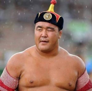 Улсын аварга С.Мөнхбат түрүүллээ