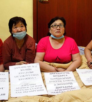 З.Энхболдыг огцрохгүй бол тэмцлийн хурц хэлбэрт шилжинэ гэлээ