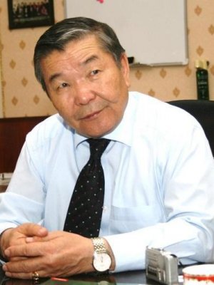 Сарын настай сайдаар С.Ламбаа тодров