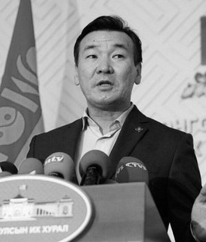 С.Ганбаатарыг УИХ-ын сонгуульд нэр дэвшигчээр бүртгэхгүй